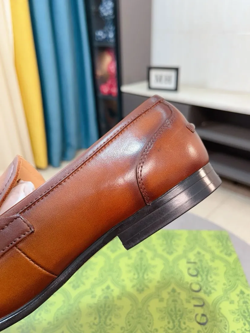 Men's shoes 💰500🌹🌹【GUCCI】The most popular classic Gucci leather shoes. Synchronized with the official website, the upper is made of Italian first-layer cowhide ➕cowhide lining, with unique brand and unique craftsmanship. Highlighting the hot style of the new year. Stop hesitating, stop wandering, get it now. Number: 38--44